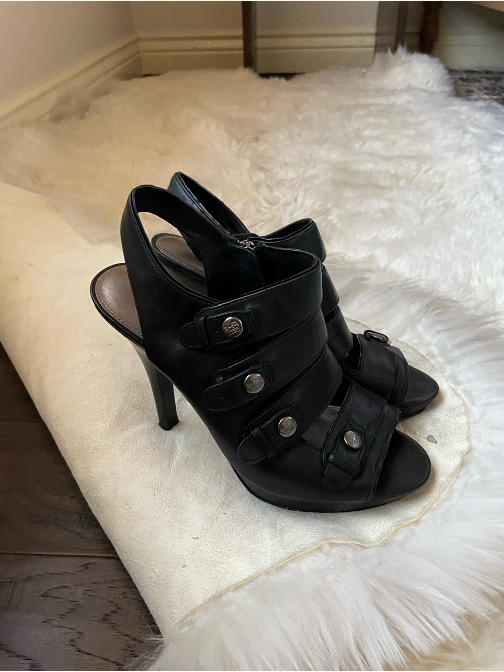 Vintage Coach Sandra Calf black leather open heels